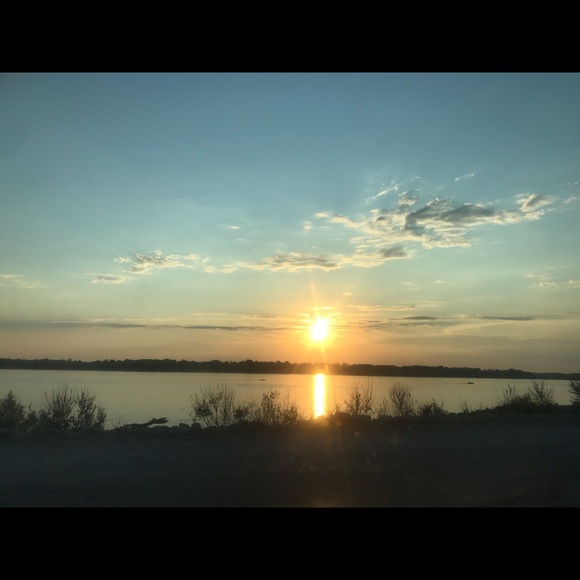 Meet your Posher, Amanda - Picture 1 of 1